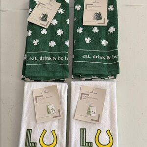 Crofton  Green & White Kitchen Towels Set (8) total 
100% cotton, NWT